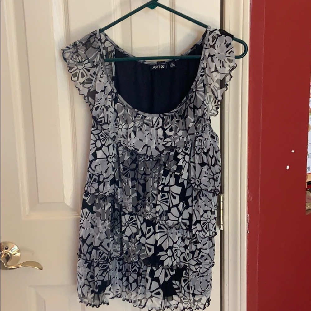 Sleeveless multi tiered top